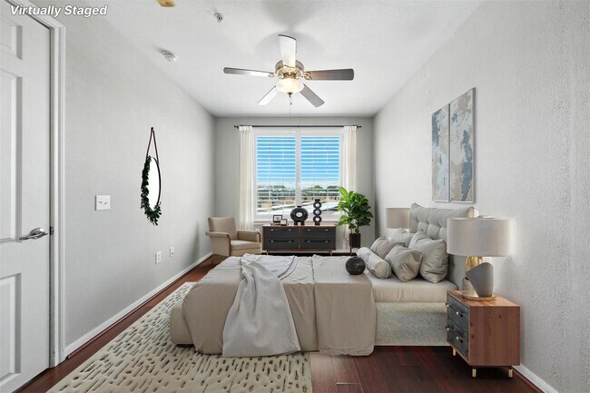 Building Photo - 7575 Kirby Dr