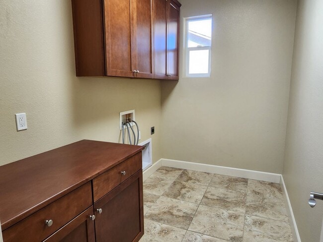 Building Photo - Home For Rent in Minden