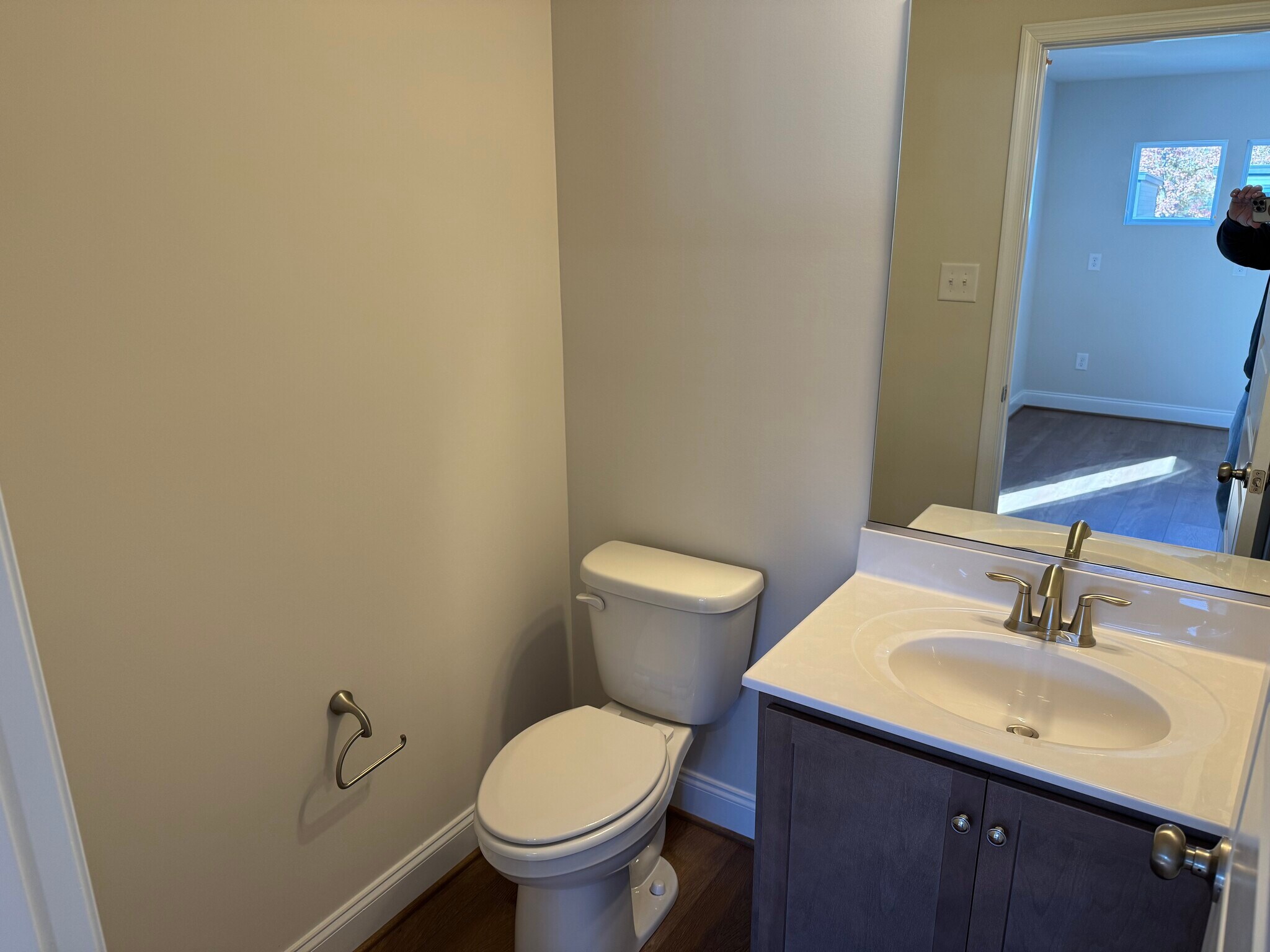 Rooftop Terrace Half Bathroom - 4406 Dominion Forest Cir