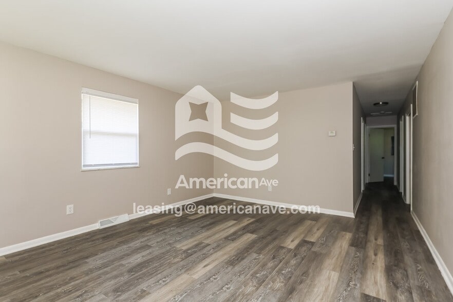 Building Photo - 2403 Falmouth Ave