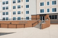 Building Photo - Lakewood