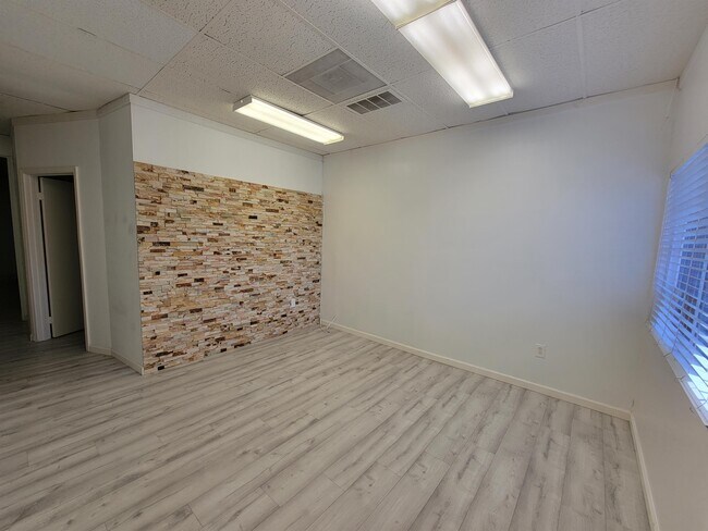 Building Photo - 1901 Railroad Ave