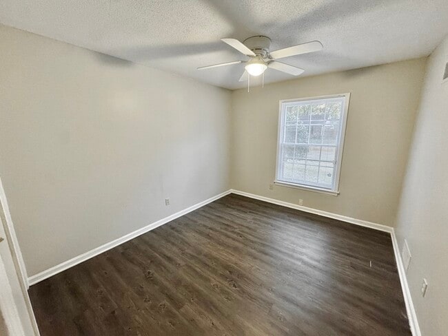 Building Photo - 5129 Kittie Lee Ln