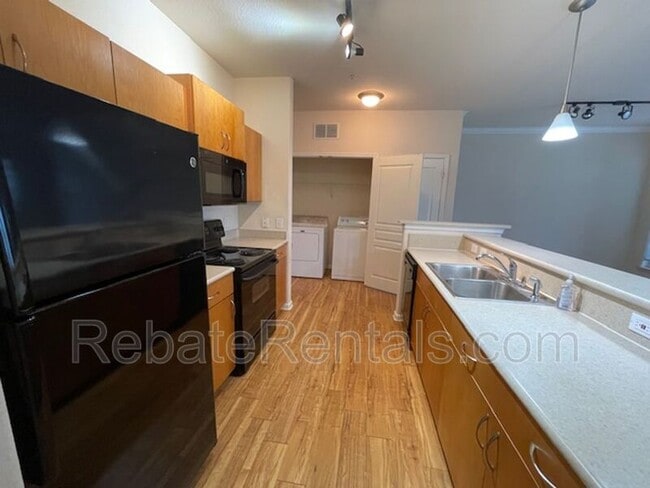 Building Photo - 8290 Gate Pkwy W