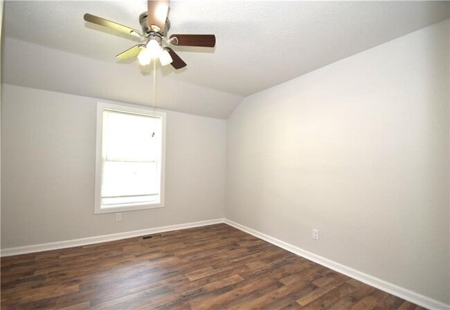 Building Photo - 196 Western Heights Cir
