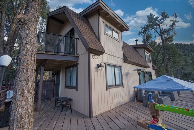 Building Photo - 16717 Quail Pl