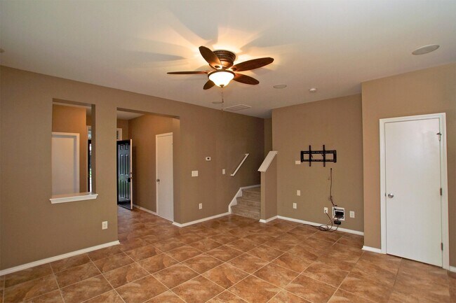 Building Photo - 1802 Whirlaway Ct