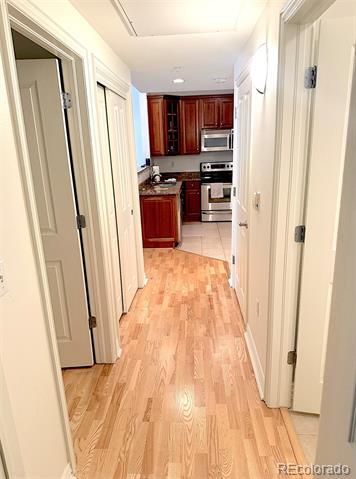 Building Photo - 2700 E Cherry Creek S Dr