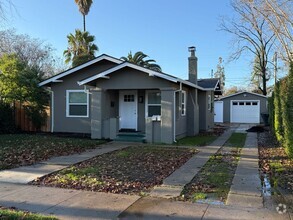 Building Photo - Beautiful 3 bedroom in Roseville!