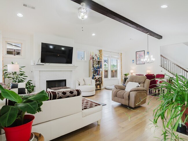 Building Photo - 5201 SW Kemptown Pl