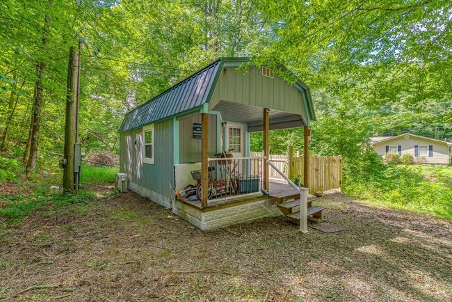 Building Photo - 286 Childs Rd