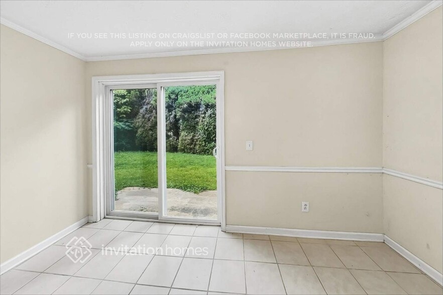 Building Photo - 1379 Hidden Cir