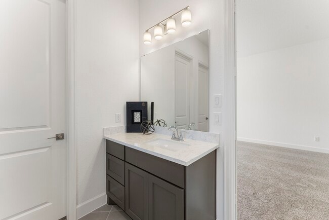 Building Photo - 26545 Pioneer Pointe Ct