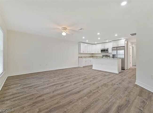 Building Photo - 4414 28th St SW