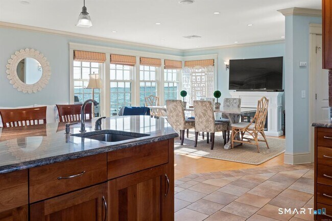 Building Photo - 4 Point Rd