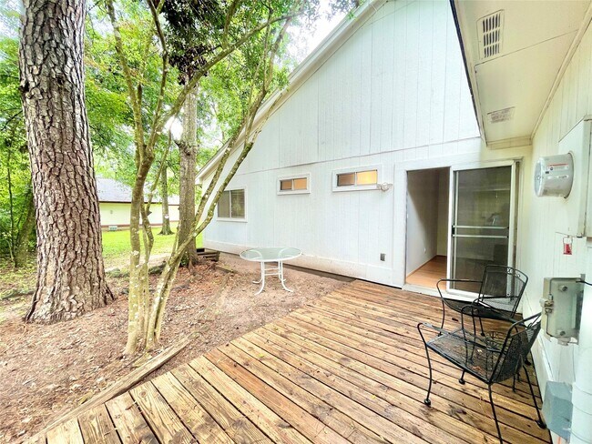 Building Photo - 6 Lea Oak Ct