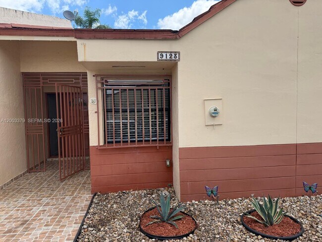 Building Photo - 9123 SW 149th Ct