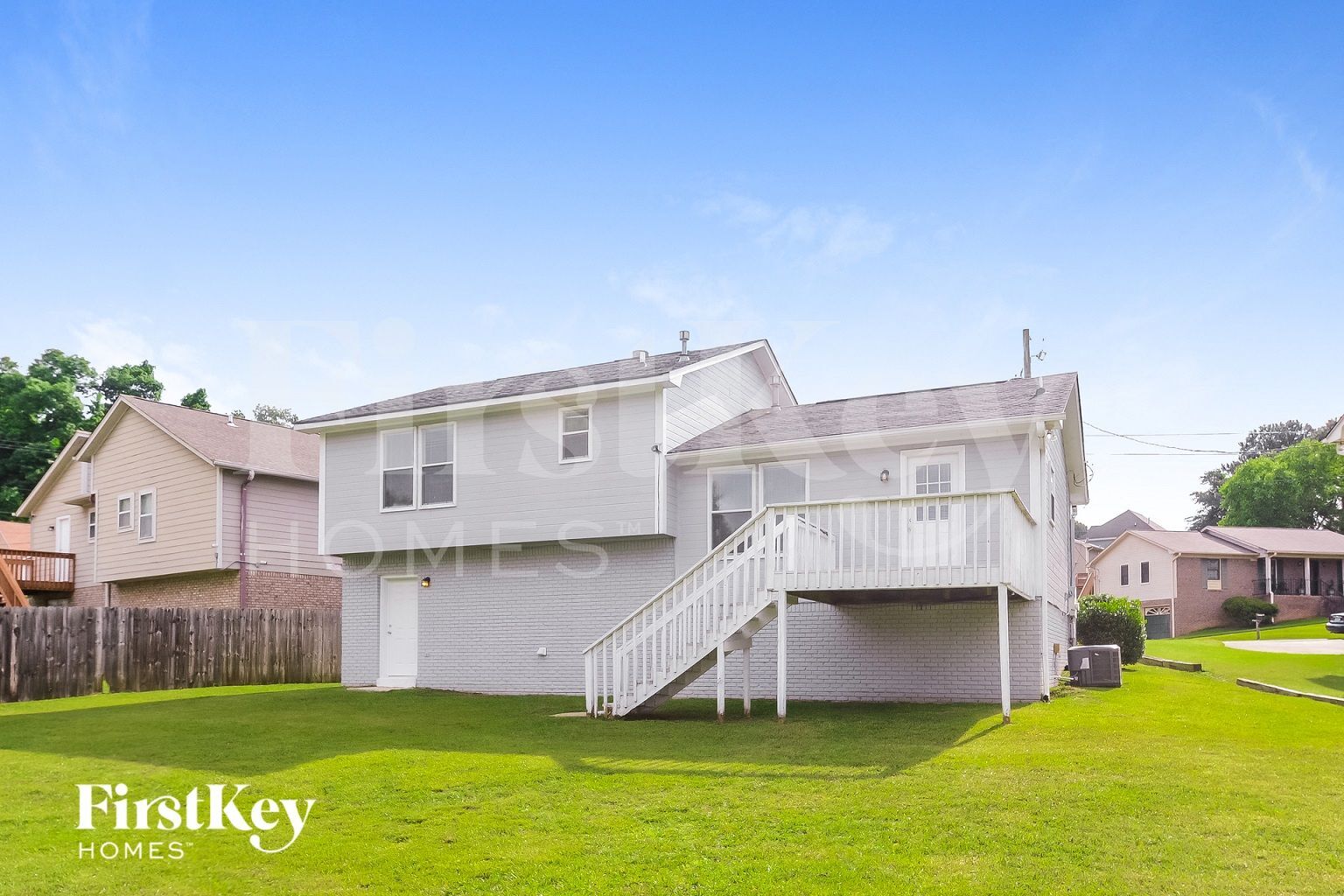 Building Photo - 1204 Gran Ave