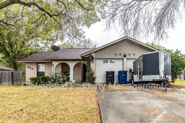 Building Photo - 1242 Hollyhock Ln