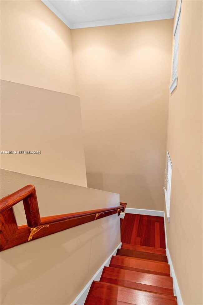 Building Photo - 2829 Coconut Ave