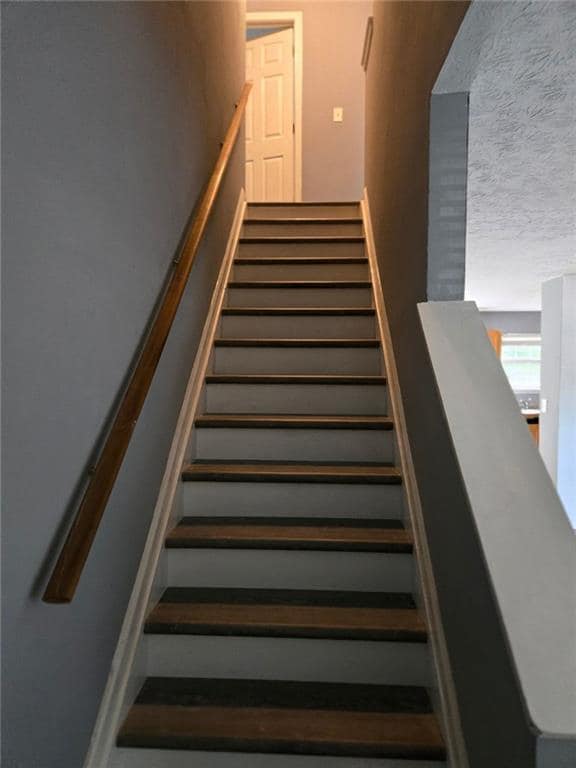 Building Photo - 830 Melrose Park Pl NW