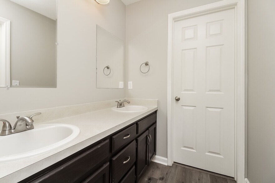 Building Photo - 116 Yocum Dr