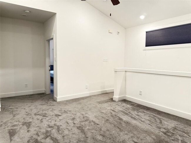 Building Photo - 9644 Habitat St