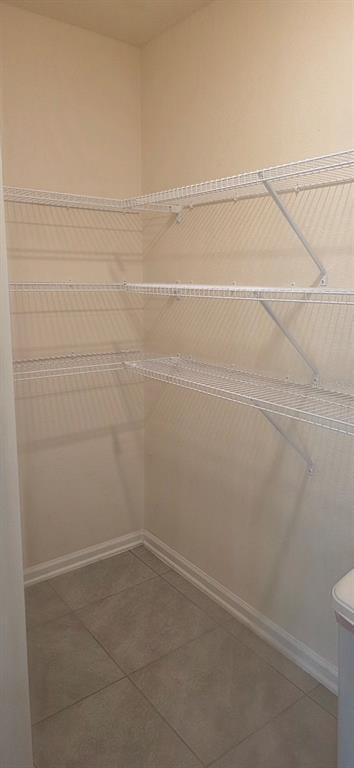 Building Photo - 70 Oakleaf Way