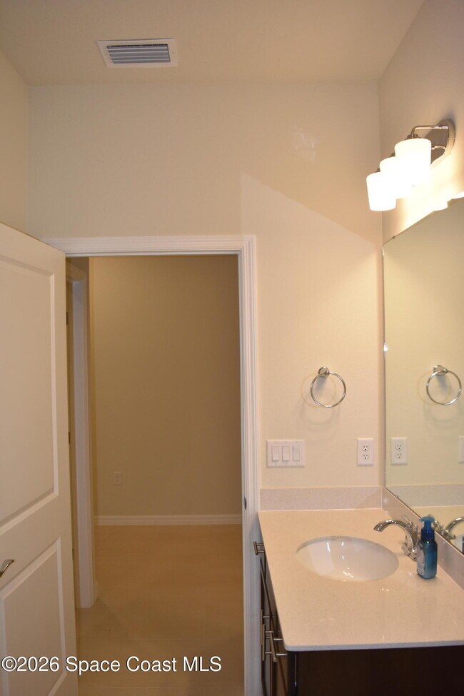 Building Photo - 5039 Sunnytime St