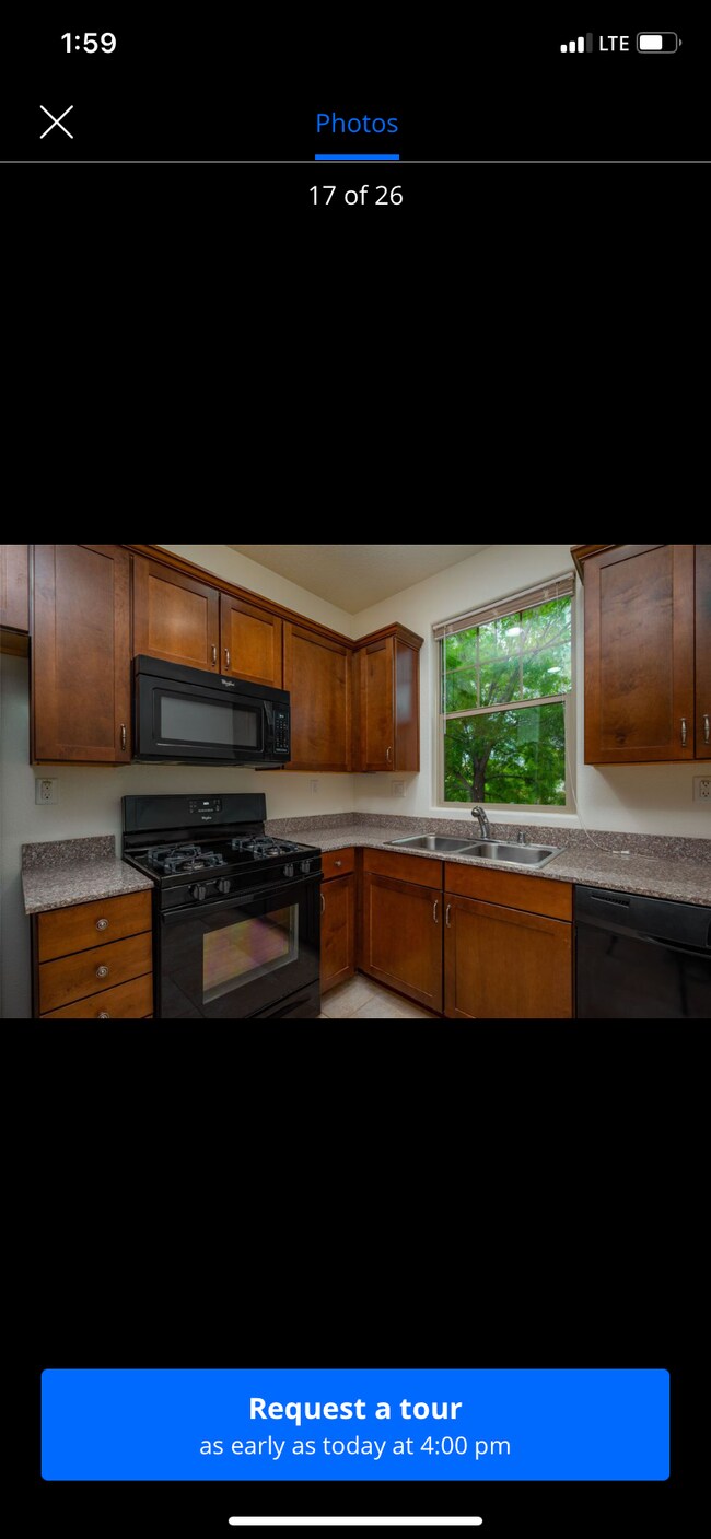 Building Photo - 10 Avenida Vista Esquisita