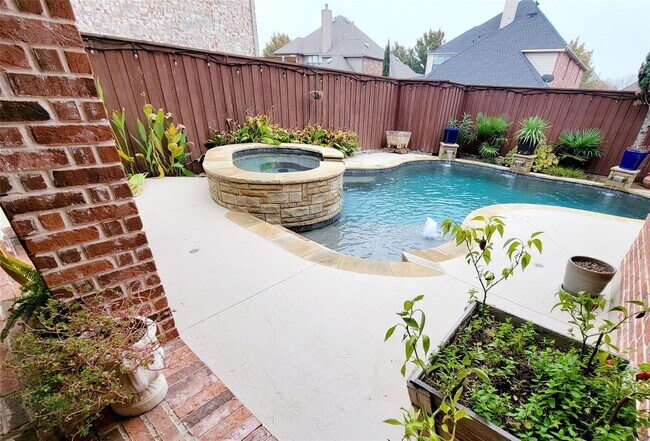 Building Photo - 1319 San Andres Dr
