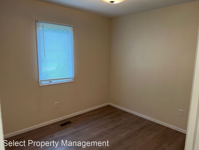 Building Photo - 3 br, 1 bath House - 4130 Westbury Drive
