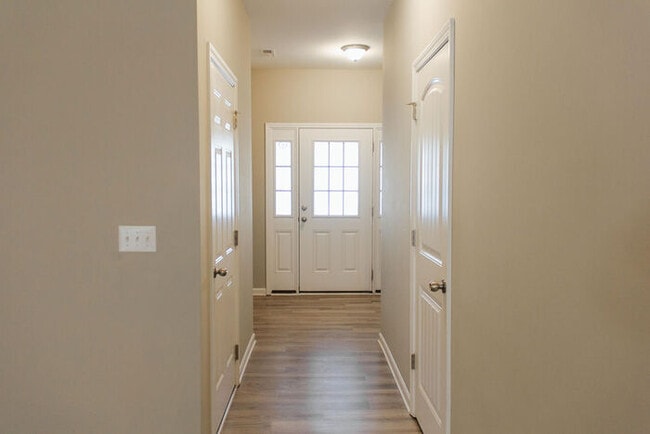 Building Photo - ** COMING SOON** Gorgeous Raleigh Townhome...