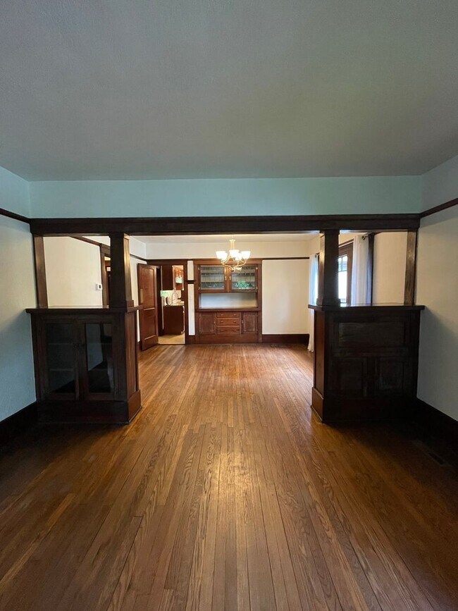 Building Photo - 3 Bedroom House Walking Distance to Purdue University