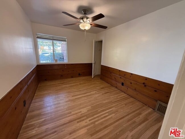 Building Photo - 3237 Midvale Ave