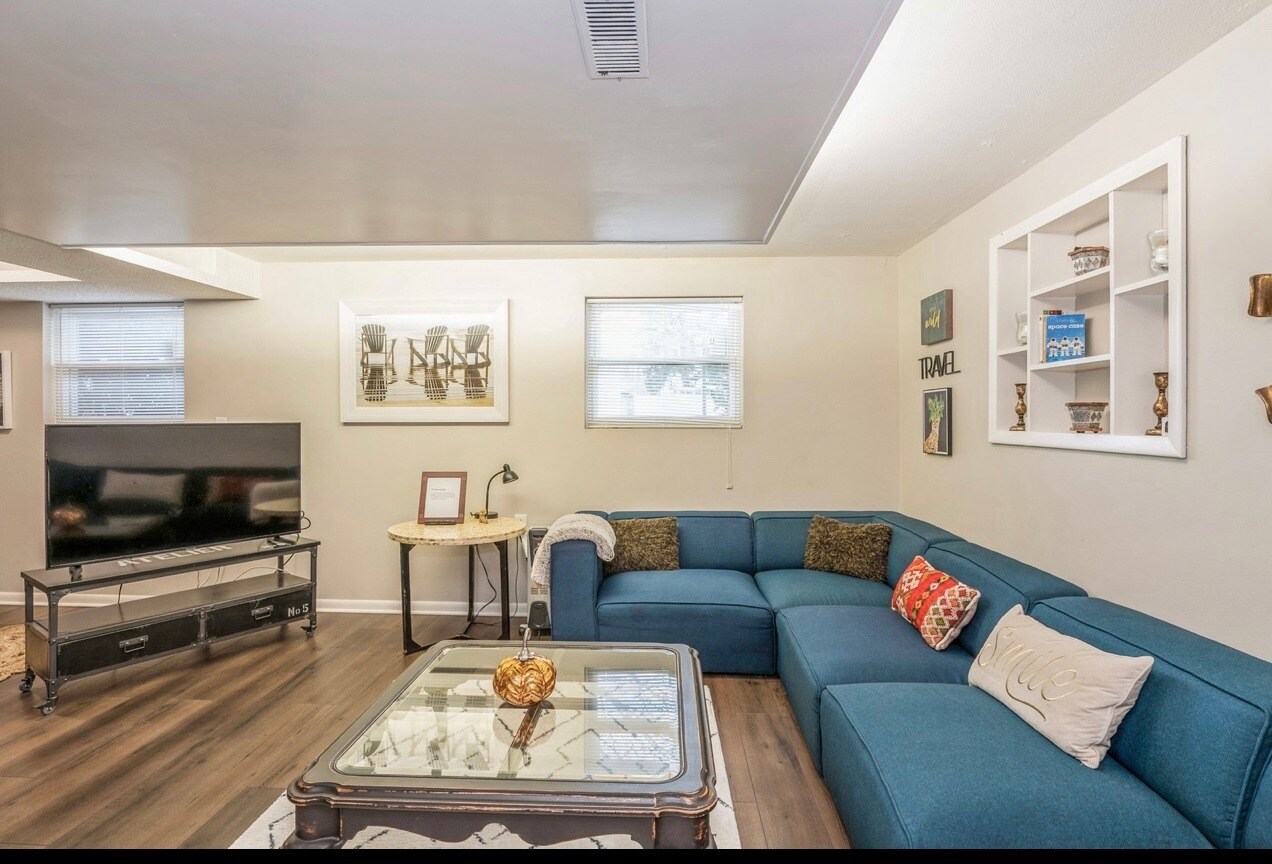 Building Photo - 33451 N Sears Blvd