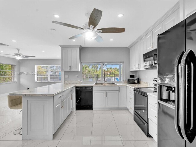 Building Photo - 406 Sailboat Cir