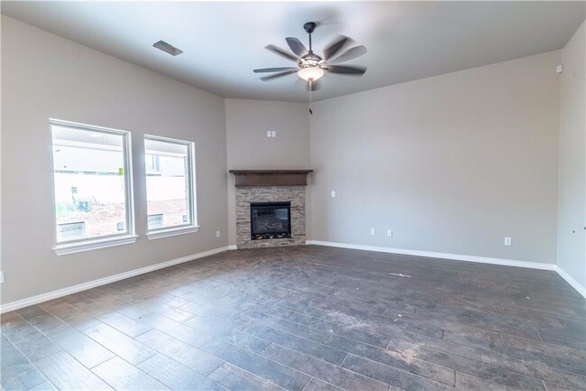 Building Photo - 3 Bedroom Home in Edmond Schools