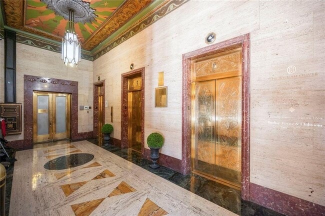 Building Photo - 32 Peachtree St NW