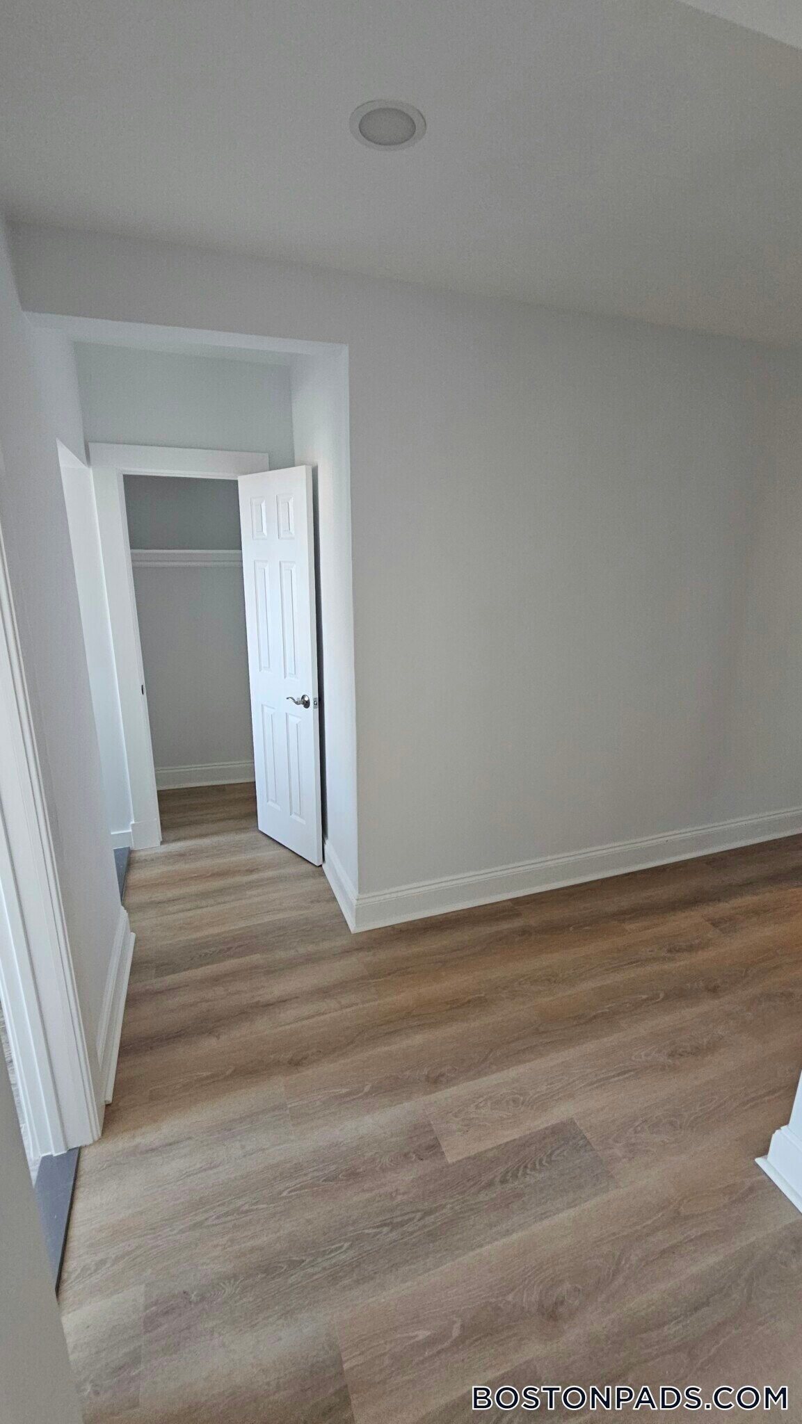 Building Photo - 110 Brainerd Rd