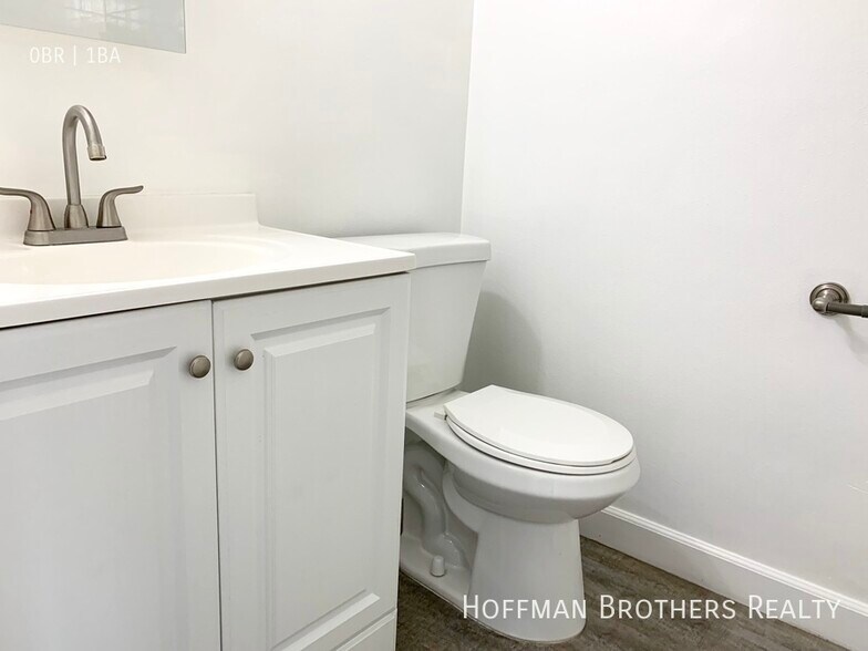 Building Photo - 101 Normandie Ave