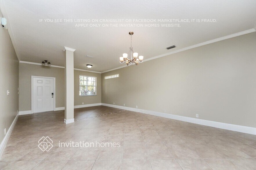 Building Photo - 843 NW 127th Ave