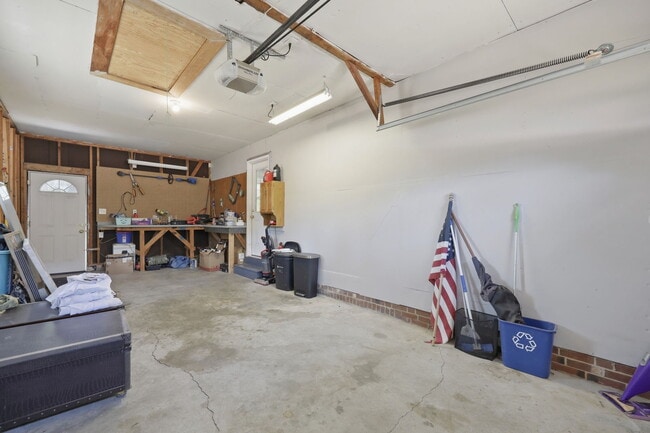 Building Photo - 5914 Ormskirk Dr
