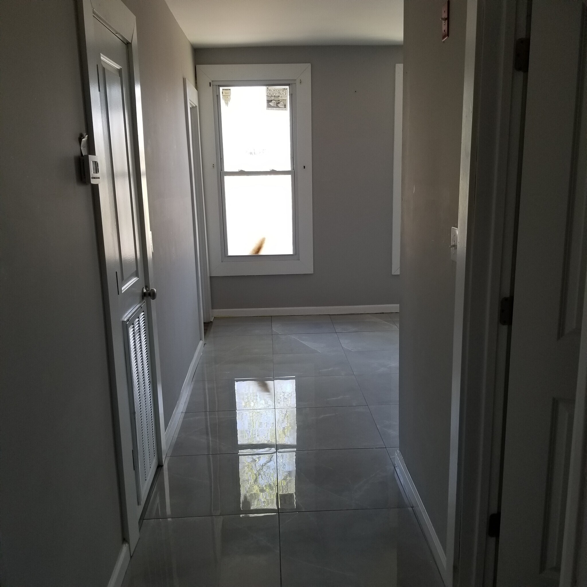 Building Photo - 84 Carson Ave