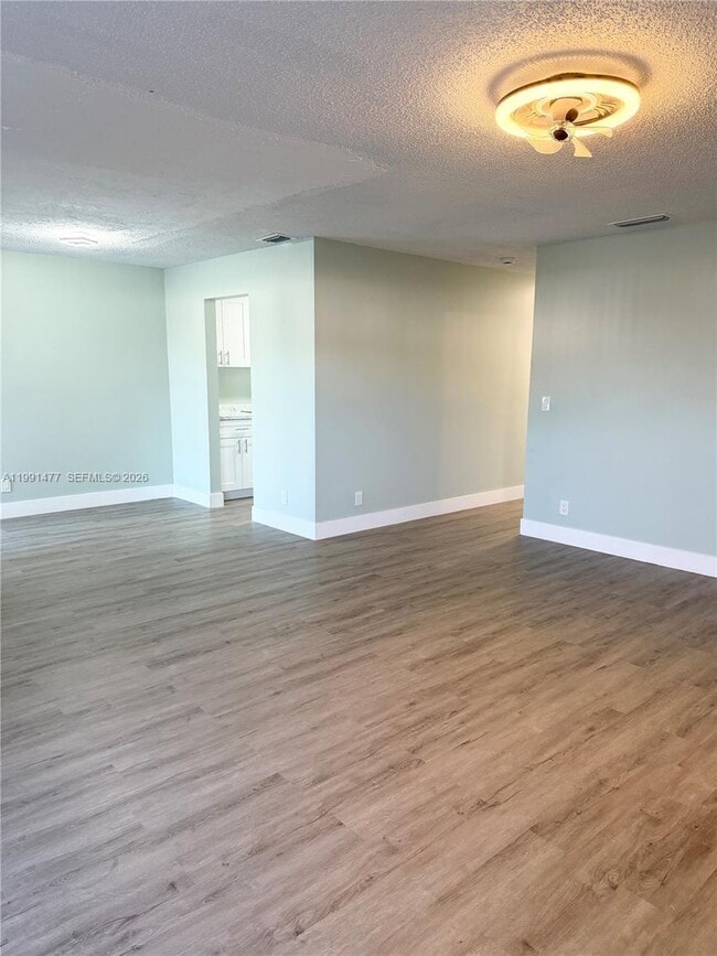 Building Photo - 804 SW 73rd Ave