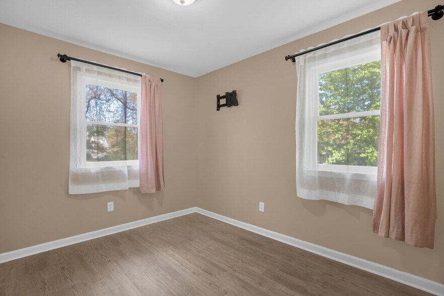 Building Photo - 3101 Cinnamon Cir