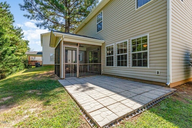 Building Photo - 128 Georgetowne Dr