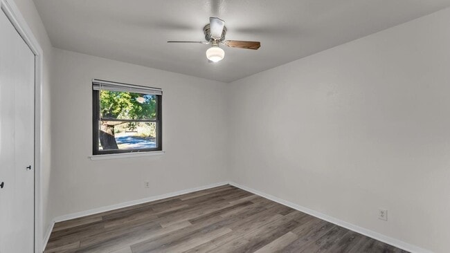 Building Photo - 352 Lookout Mountain