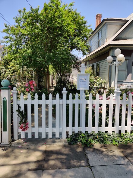 Main Street Entrance - 3235 Mulberry St