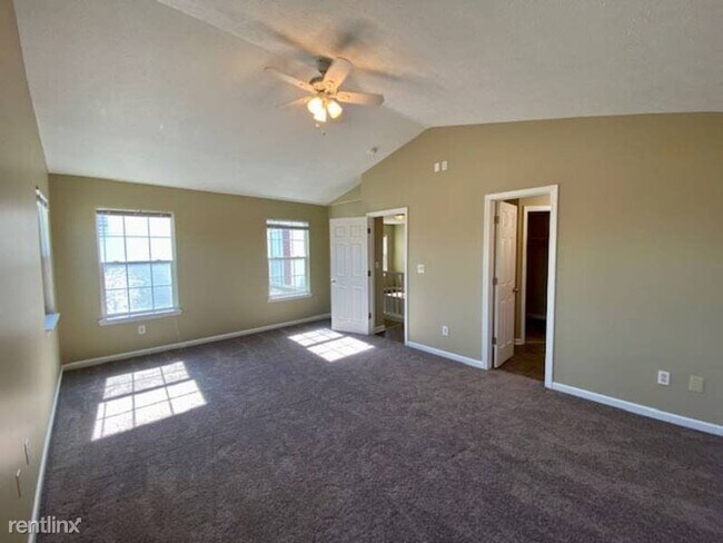 Building Photo - 3 br, 2.5 bath House - 6364 Titania Drive